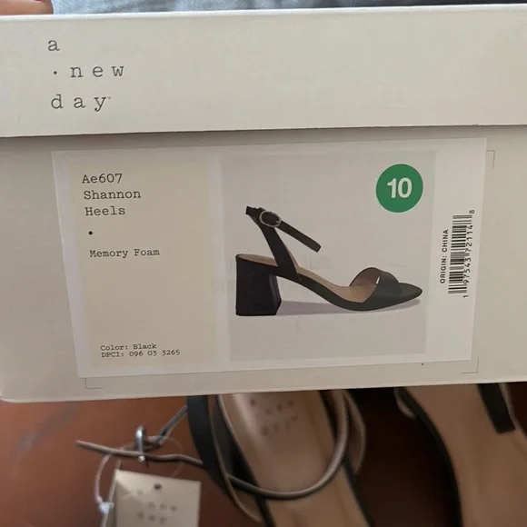 NWT A New Day Shannon Black Ankle-Strap Sandals Size 10 - Picture 6 of 8